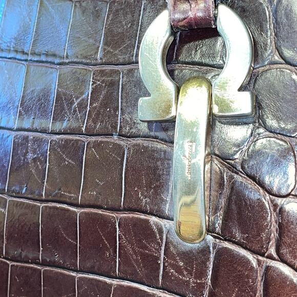 Salvatore Ferragamo Croc Embossed Gancini Shoulder bag Purse Mahogany - Picture 6 of 9